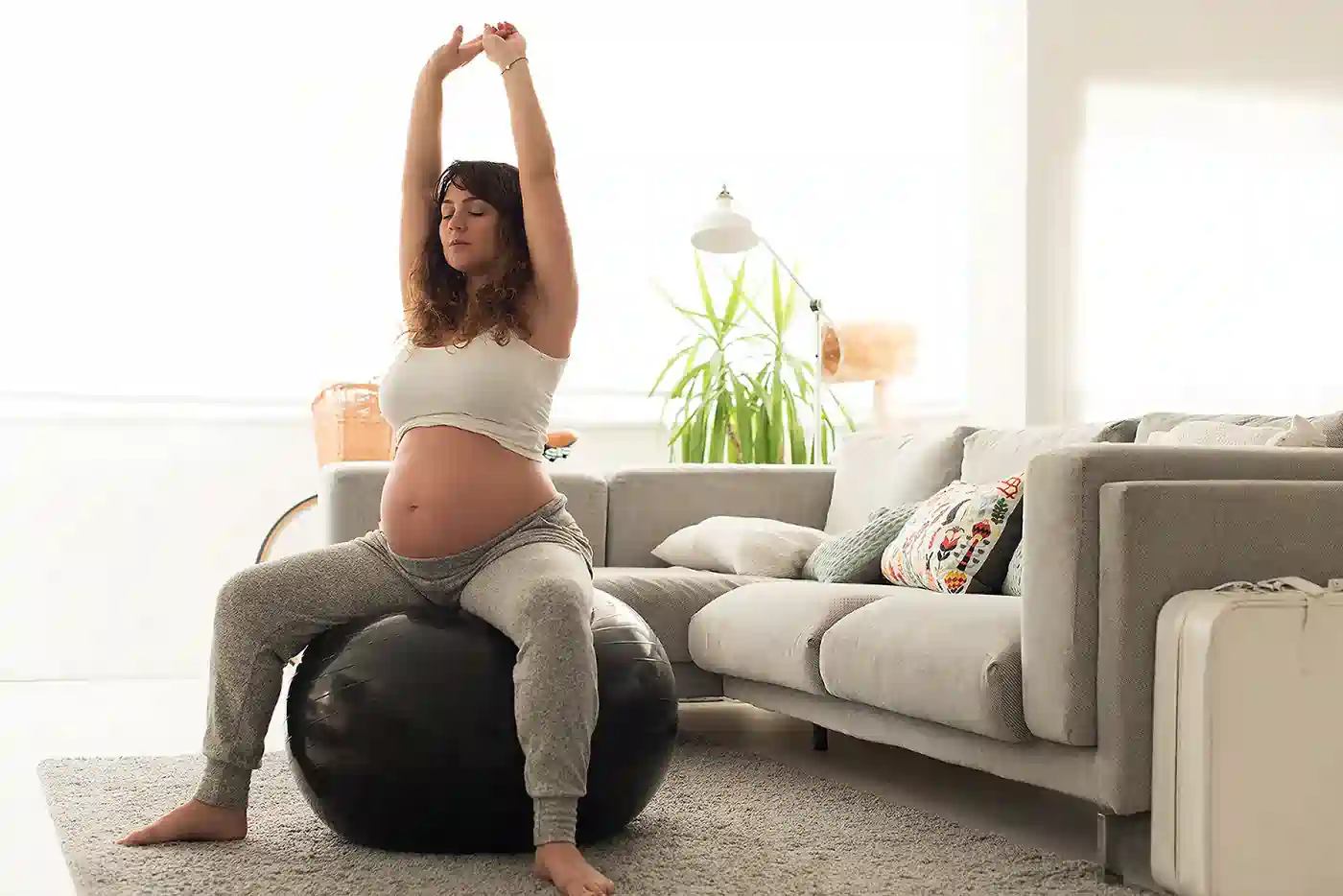 How to Support Your Core Safely During Pregnancy Custom House